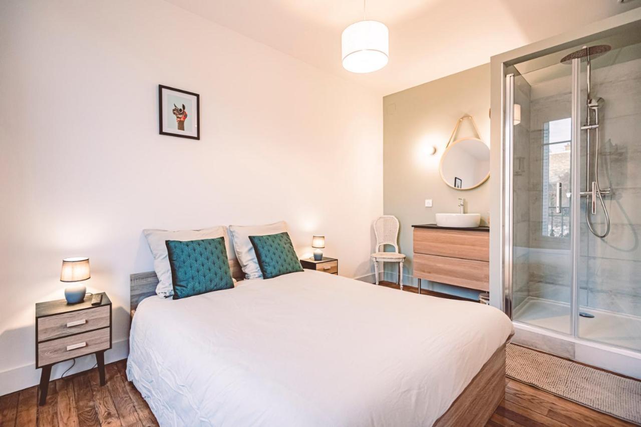 Charme De L'Ancien Pour Cet Appartement Entierement Renove Dans L'Hypercentre De Reims Exterior photo