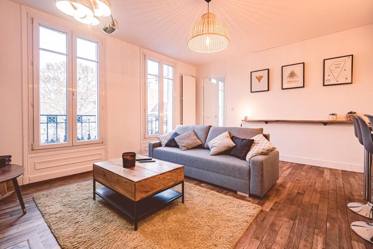 Charme De L'Ancien Pour Cet Appartement Entierement Renove Dans L'Hypercentre De Reims Exterior photo